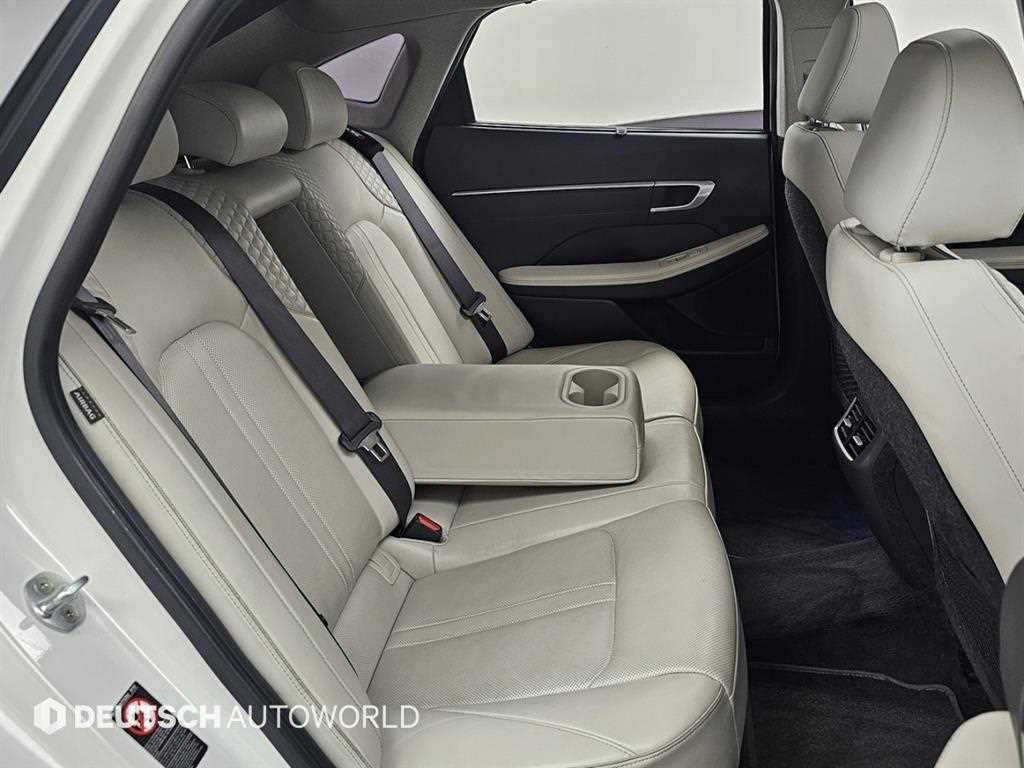 HYUNDAI Sonata - Vista 12