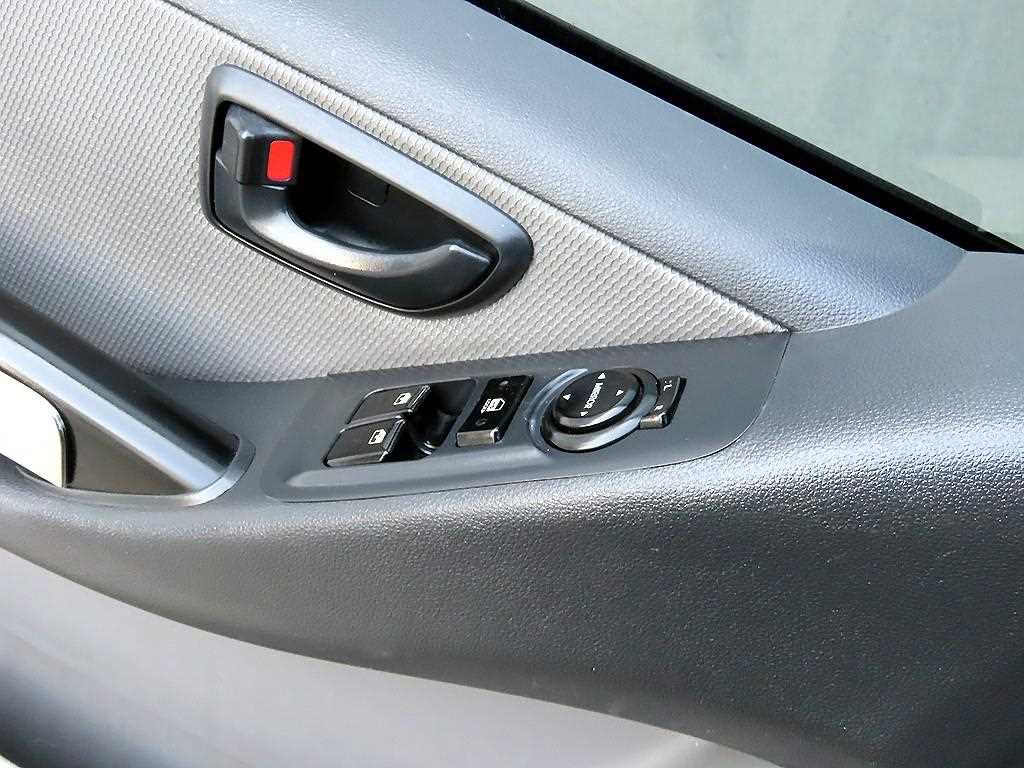 HYUNDAI Starex - Vista 12