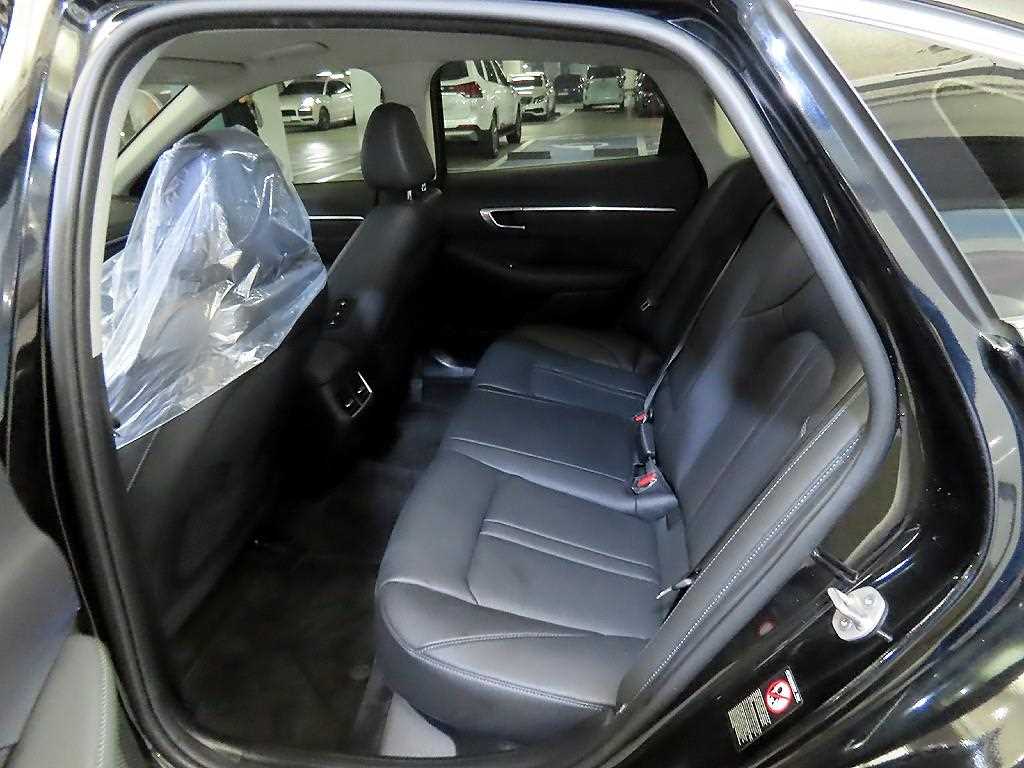 HYUNDAI Sonata - Vista 7