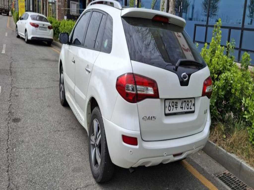 SAMSUNG QM5 - Vista 4