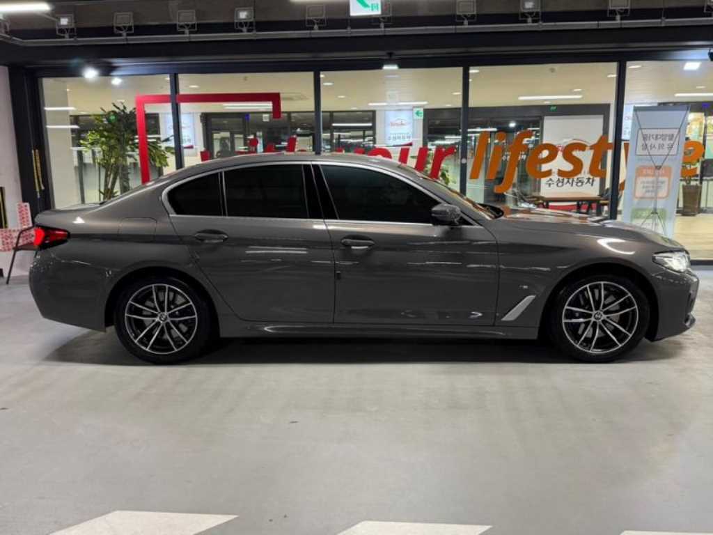 BMW 5 Series - Vista 3