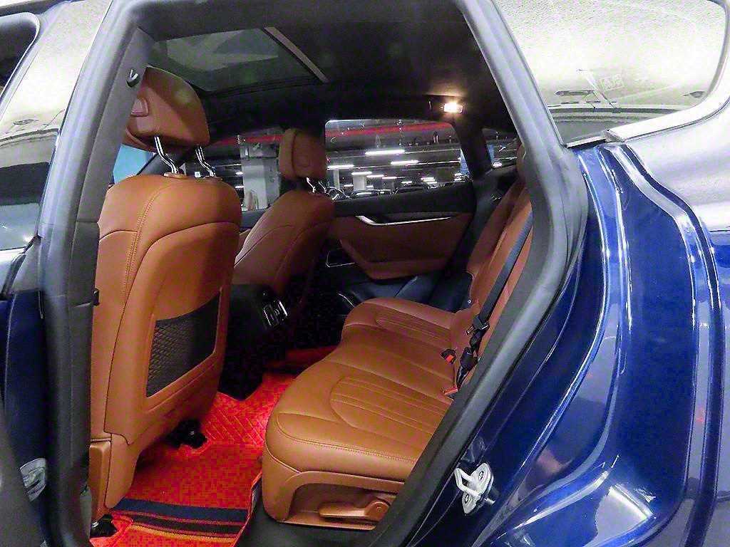 Maserati Levante - Vista 7
