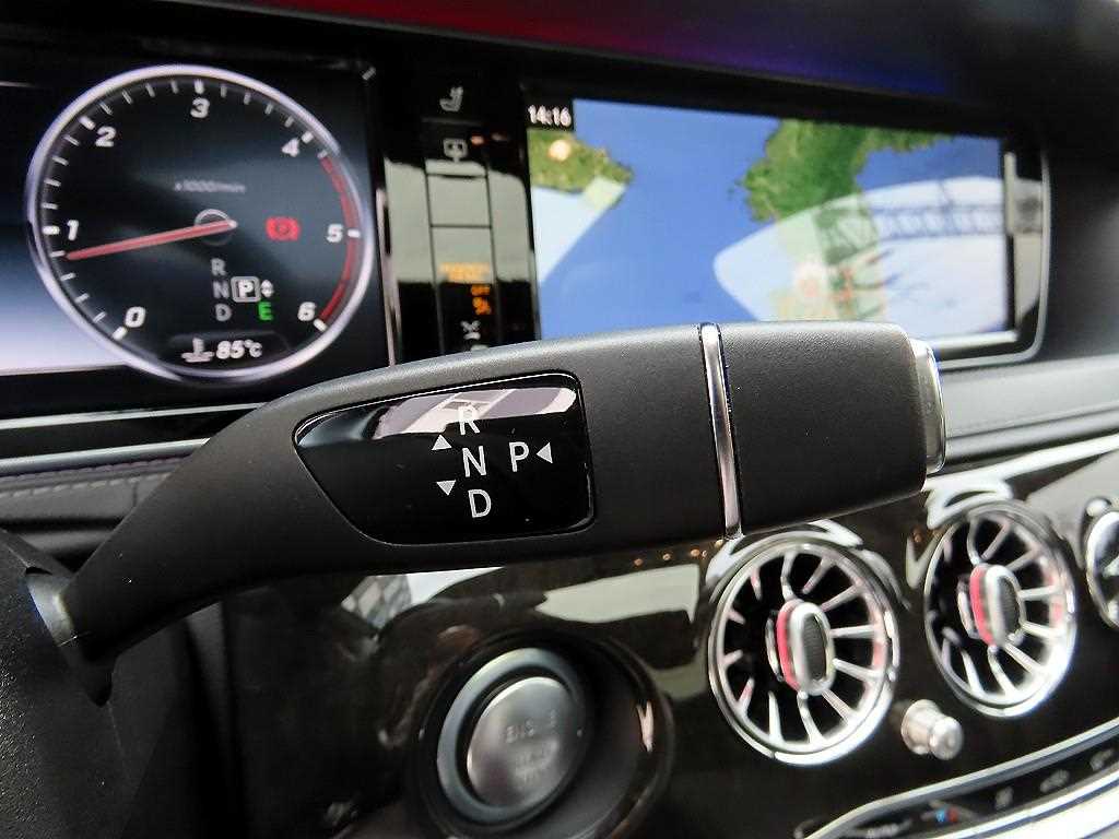 Mercedes Benz S Class - Vista 10
