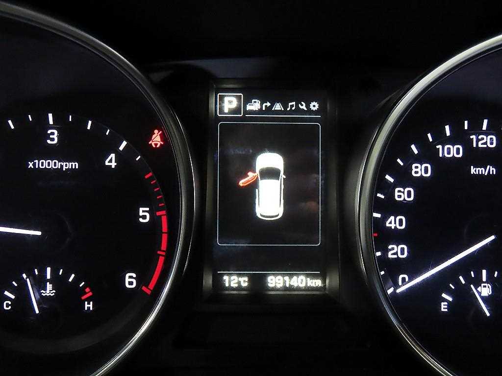 HYUNDAI Maxcruz - Vista 9