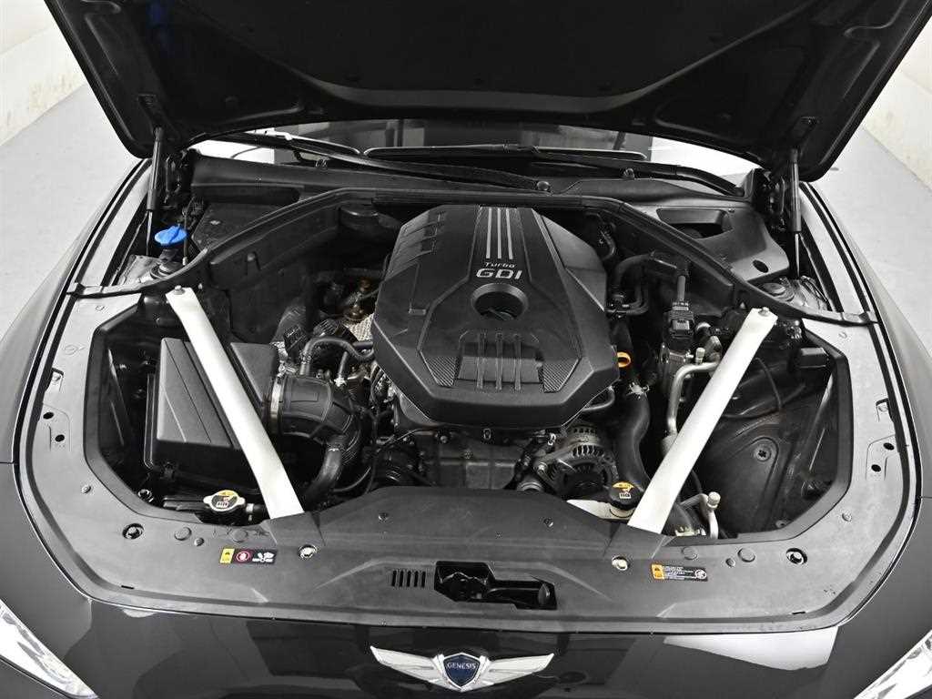 Genesis G70 - Vista 6