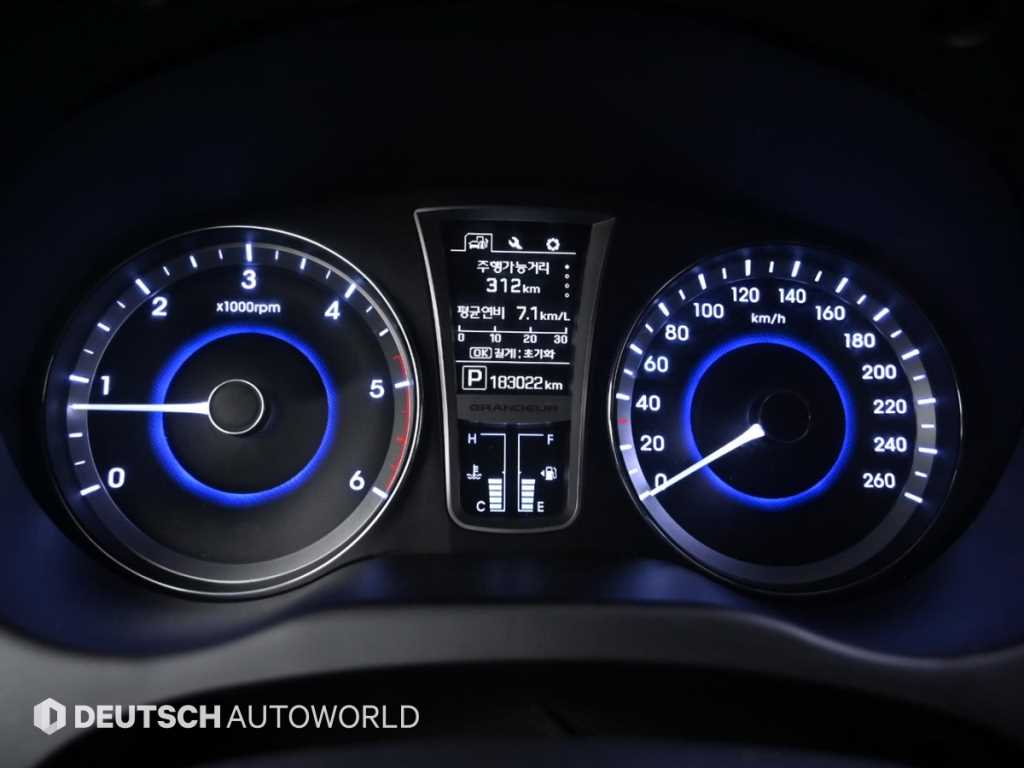 HYUNDAI Grandeur - Vista 8