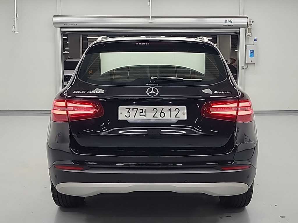 Mercedes Benz GLC Class - Vista 3
