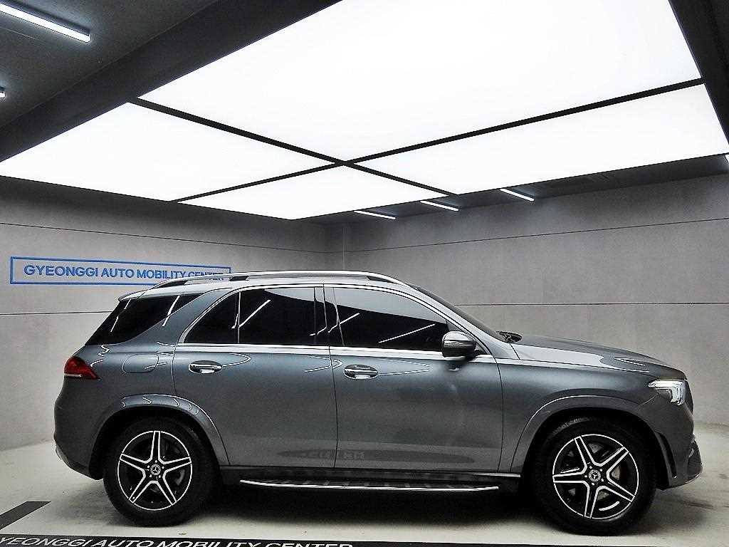 Mercedes Benz GLE Class - Vista 2