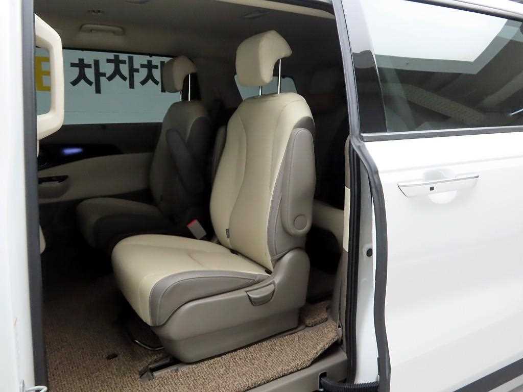 KIA Carnival 2023 Blanco - Importación desde Corea - HF Imports Iquique - Foto 13