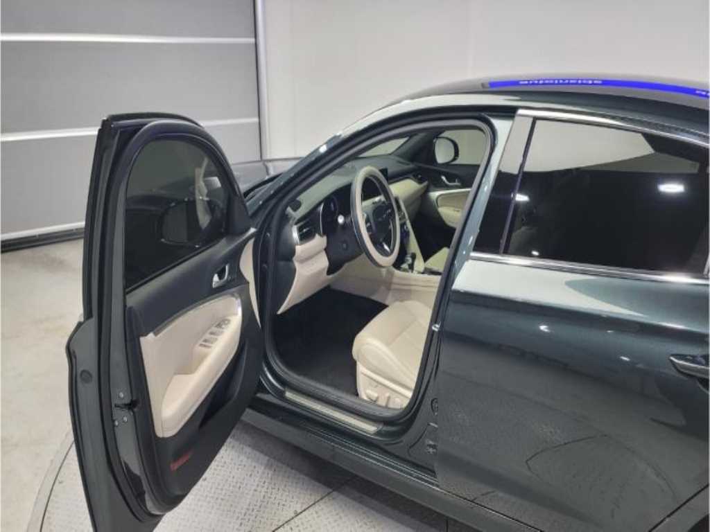 Genesis G70 - Vista 7