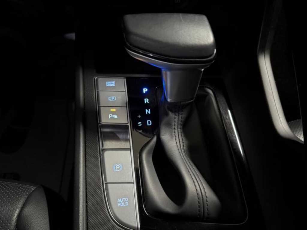 HYUNDAI Avante - Vista 12