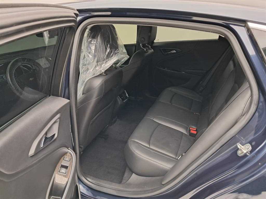 Chevrolet Malibu - Vista 12