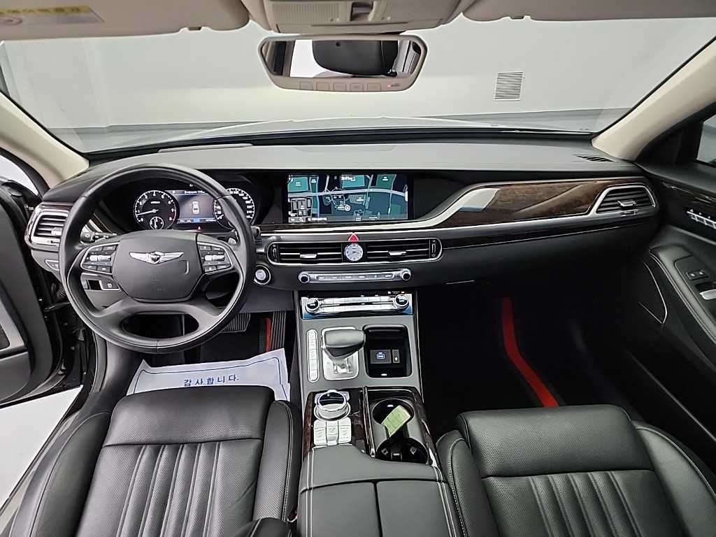 Genesis G90 - Vista 7