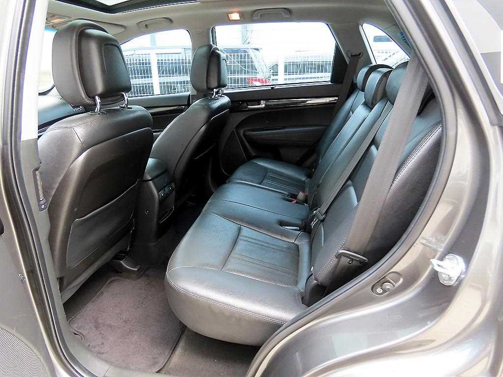 KIA Sorento - Vista 6