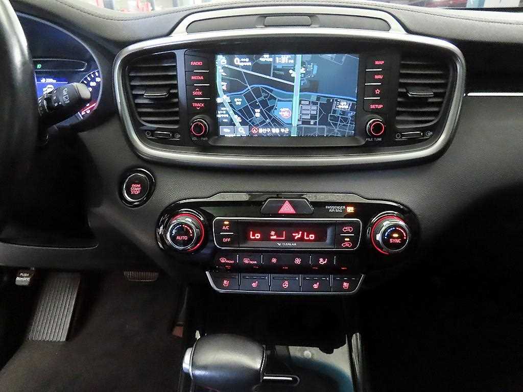 KIA Sorento - Vista 11