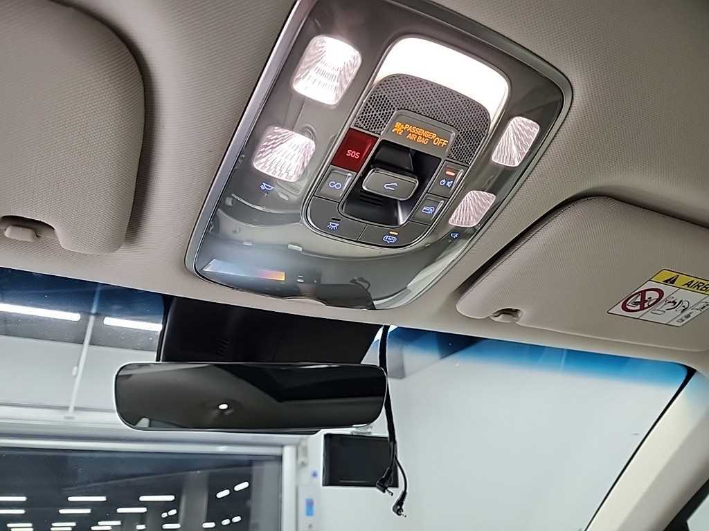 Genesis GV70 2022 Blanco - Importación desde Corea - HF Imports Iquique - Foto 17