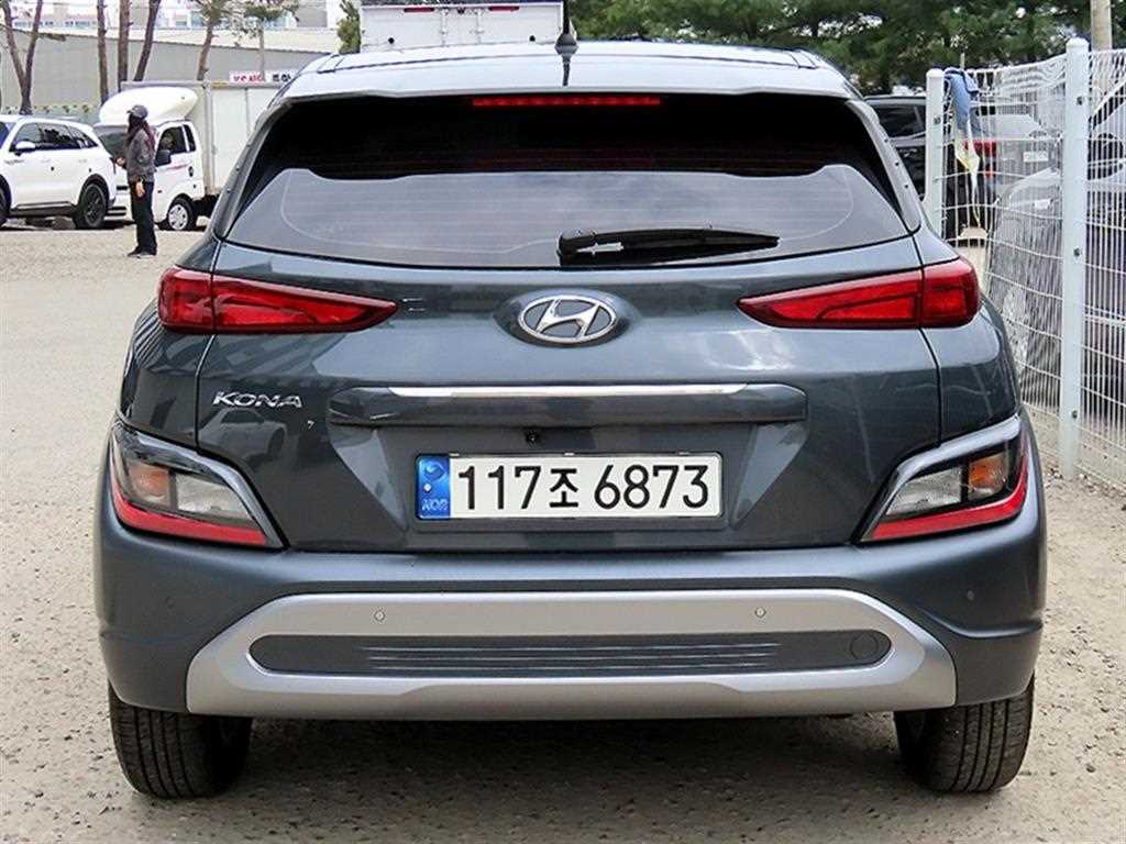 HYUNDAI Kona - Vista 4