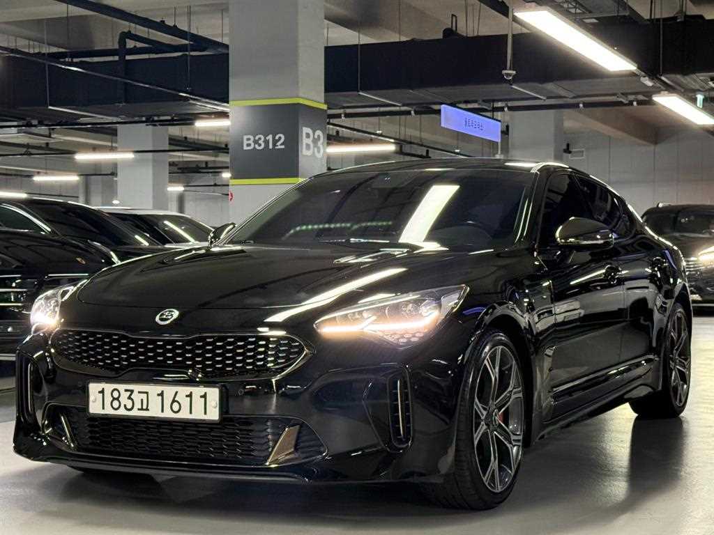 KIA Stinger - Vista 3