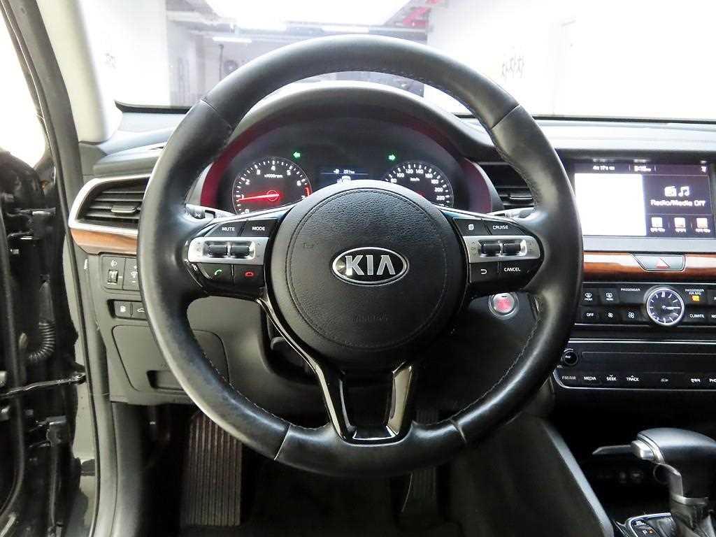 KIA K7 - Vista 7