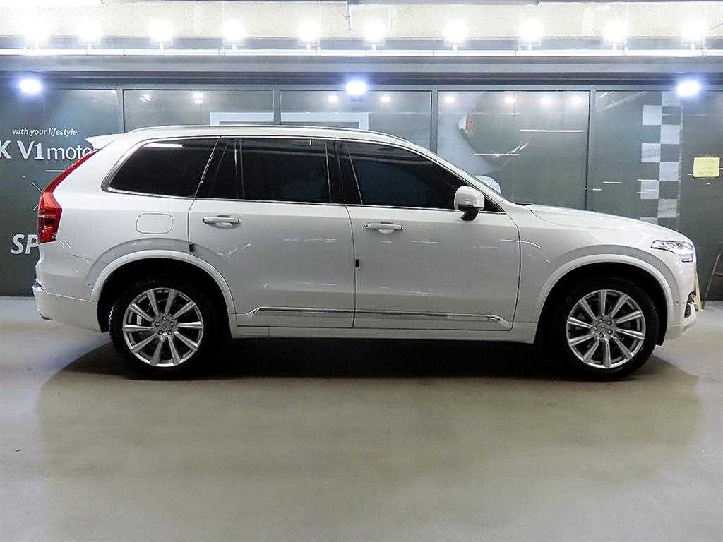 Volvo XC90 - Vista 3