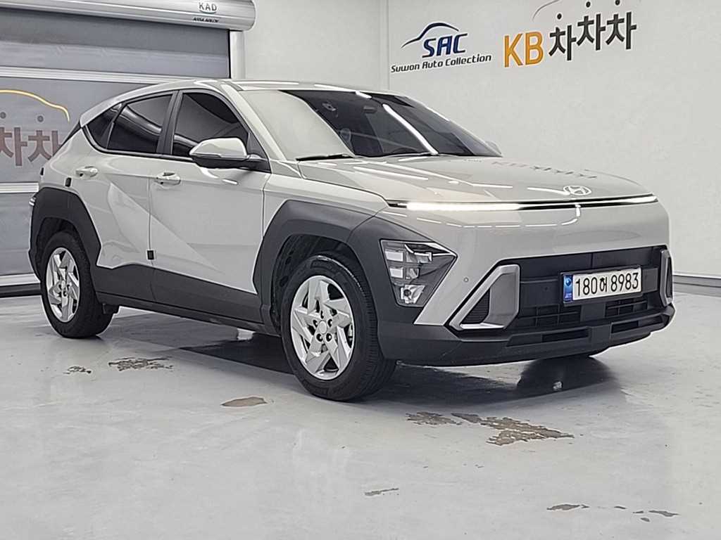 HYUNDAI Kona - Vista 4