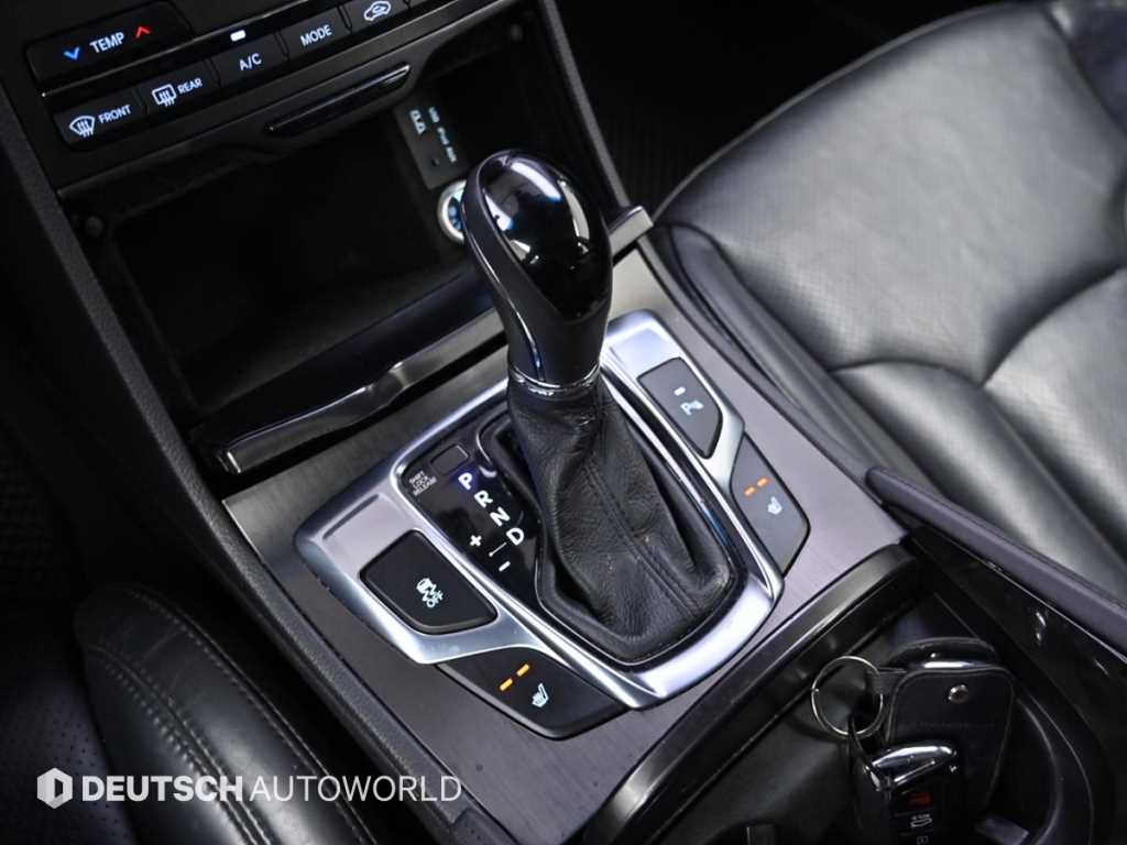 HYUNDAI Grandeur - Vista 9