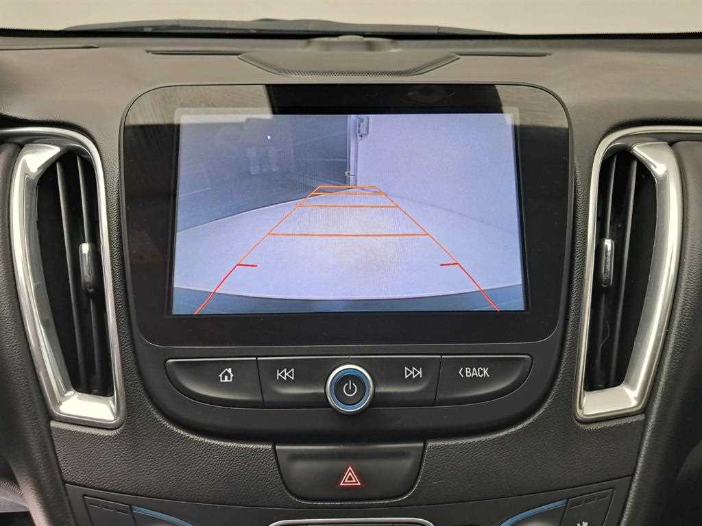 Chevrolet Malibu - Vista 10