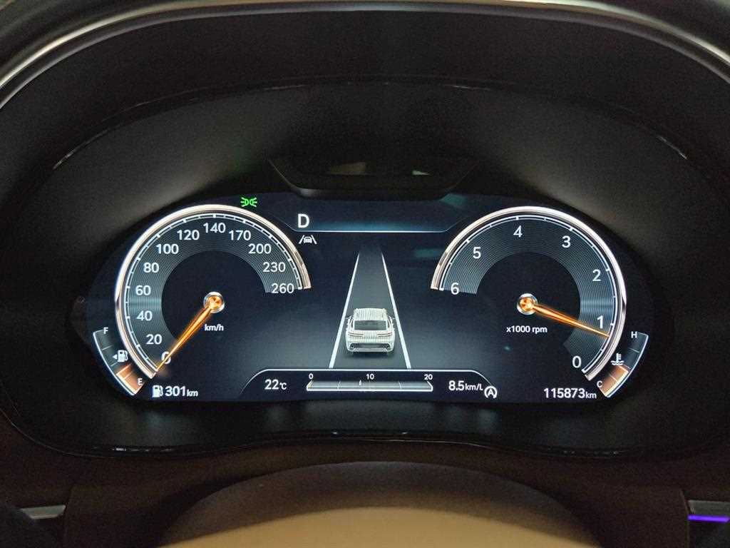 Genesis GV70 - Vista 5