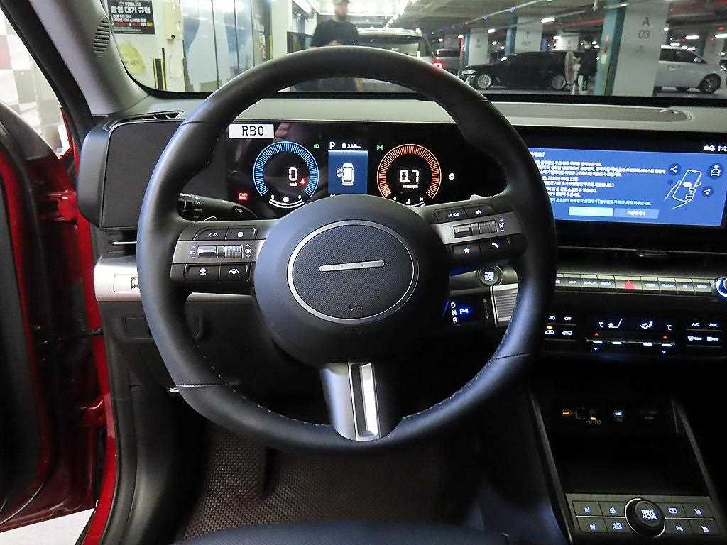 HYUNDAI Kona - Vista 8