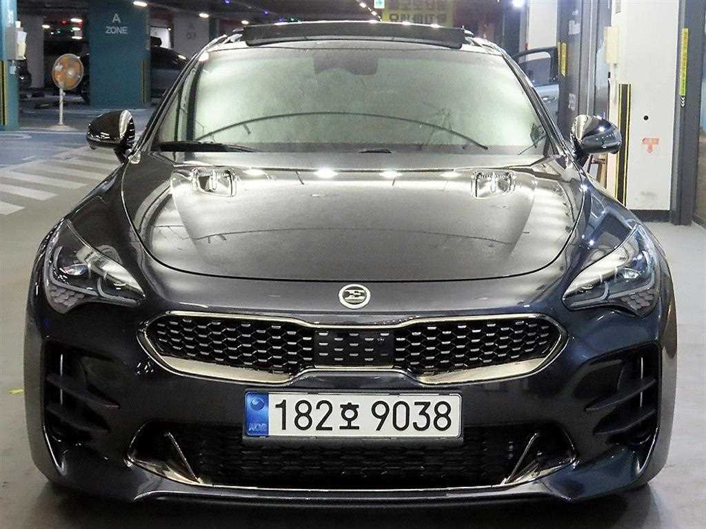 KIA Stinger - Vista 2