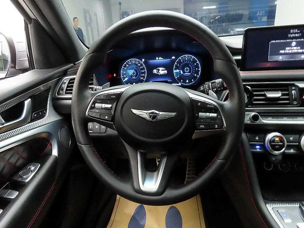 Genesis G70 - Vista 7