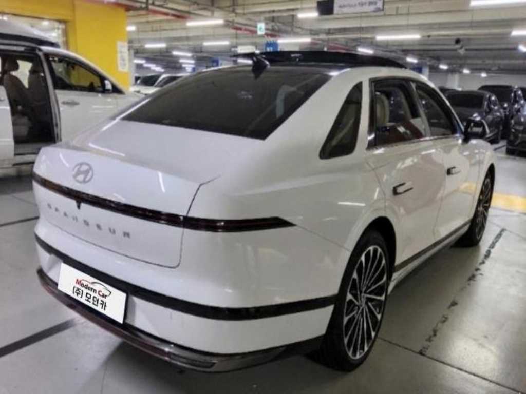 HYUNDAI Grandeur - Vista 2