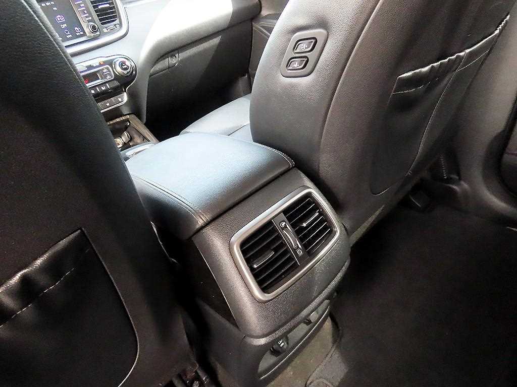 KIA Sorento 2018 Azul - Importación desde Corea - HF Imports Iquique - Foto 17