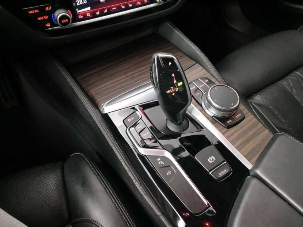 BMW 5 Series 2017 Blanco - Importación desde Corea - HF Imports Iquique - Foto 14