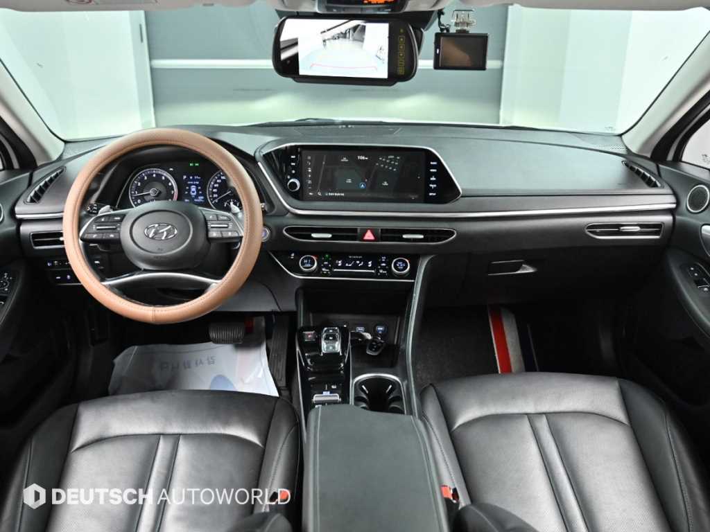 HYUNDAI Sonata - Vista 7