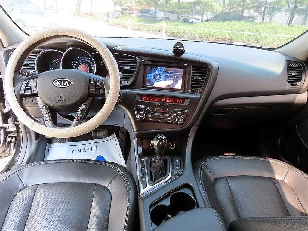 KIA K5 - Vista 7