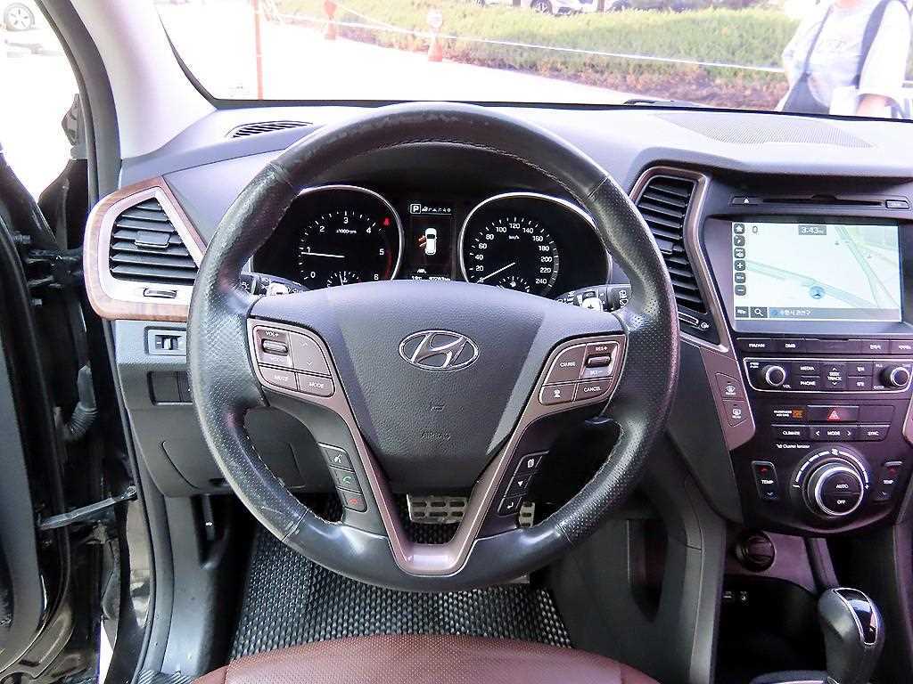 HYUNDAI Santa Fe - Vista 8