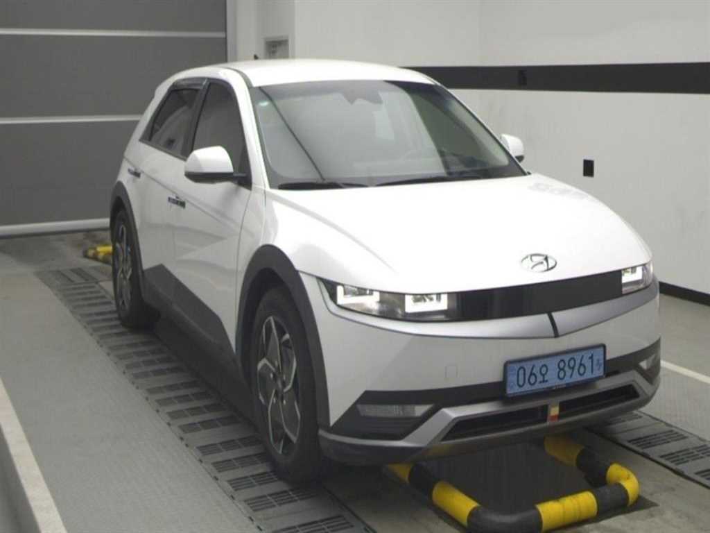 HYUNDAI Ioniq 5 - Vista 4