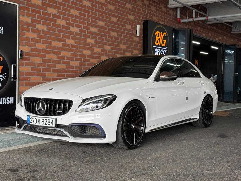 Mercedes Benz C Class 2017 Blanco - Importación desde Corea - HF Imports Iquique - Foto 1