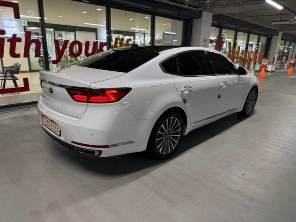 KIA K7 - Vista 4