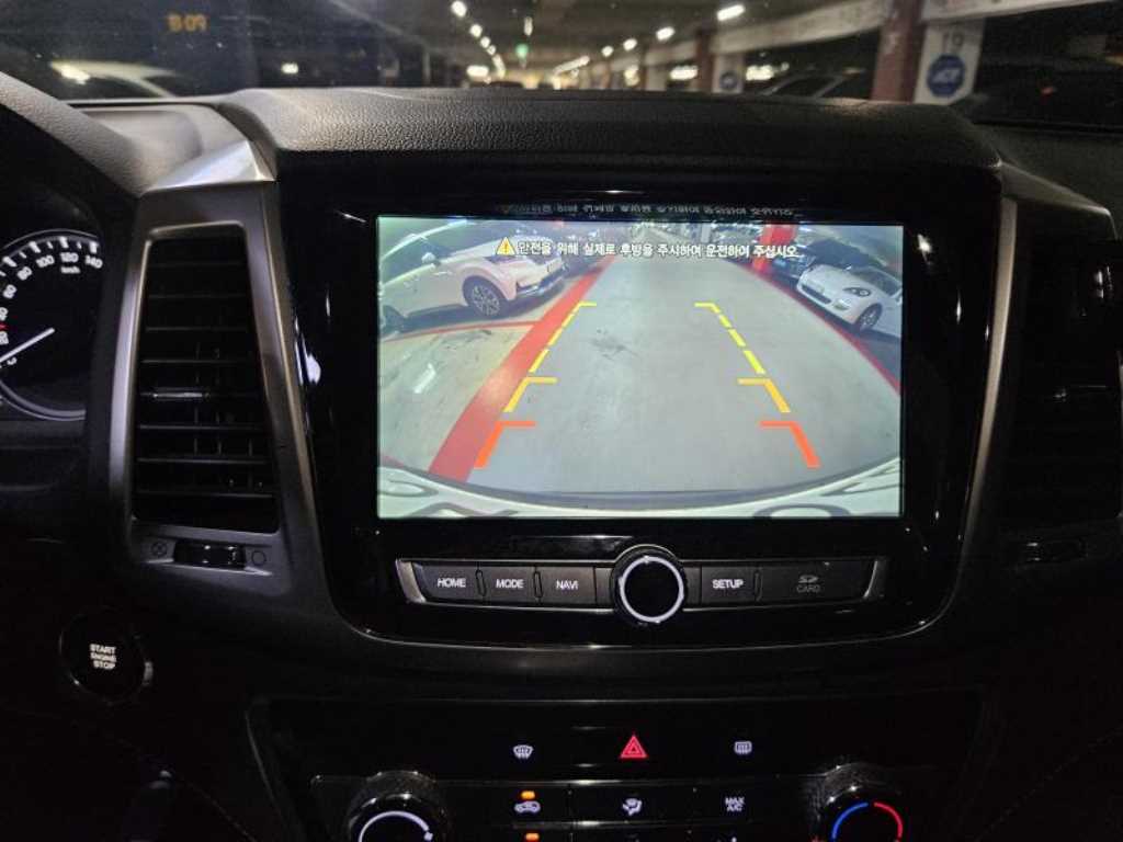 Ssangyong Rexton 2018 Negro - Importación desde Corea - HF Imports Iquique - Foto 13