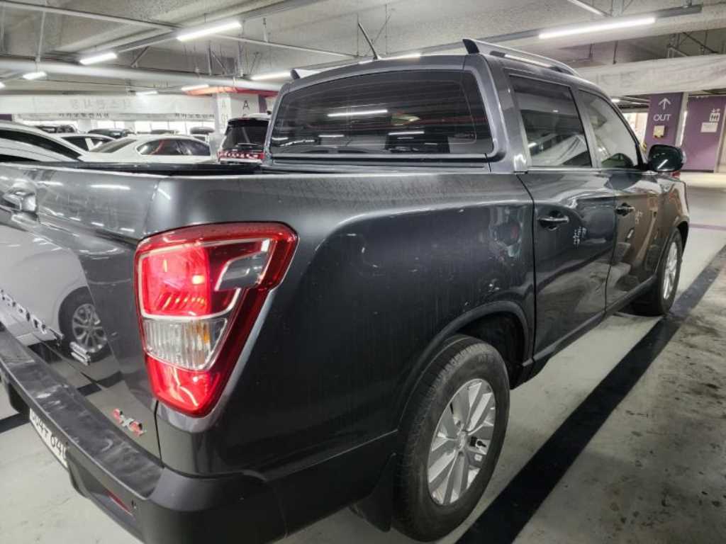 Ssangyong Rexton - Vista 5