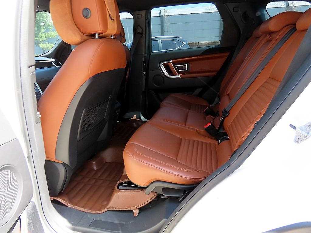 Land Rover Discovery Sports - Vista 6