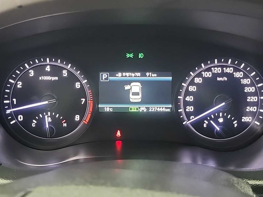 Genesis G80 - Vista 6