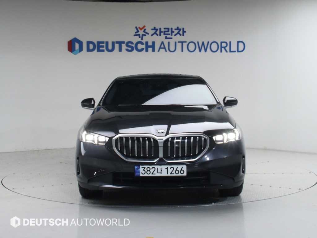 BMW 5 Series - Vista 3