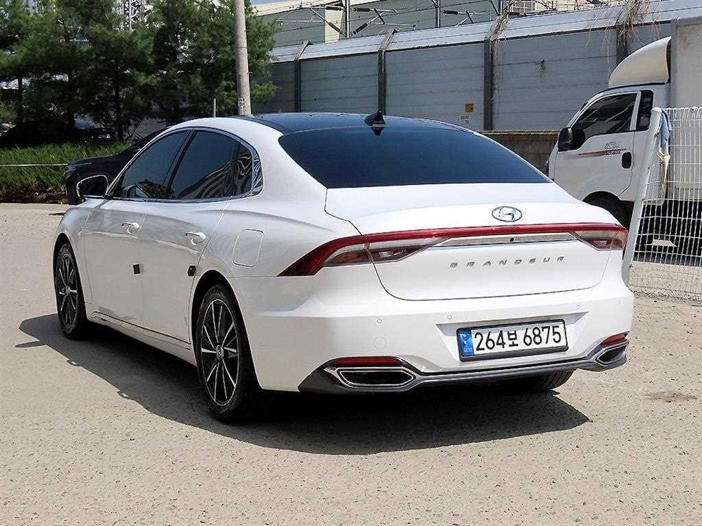 HYUNDAI Grandeur - Vista 3