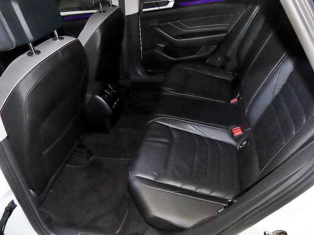 Volkswagen Arteon - Vista 7
