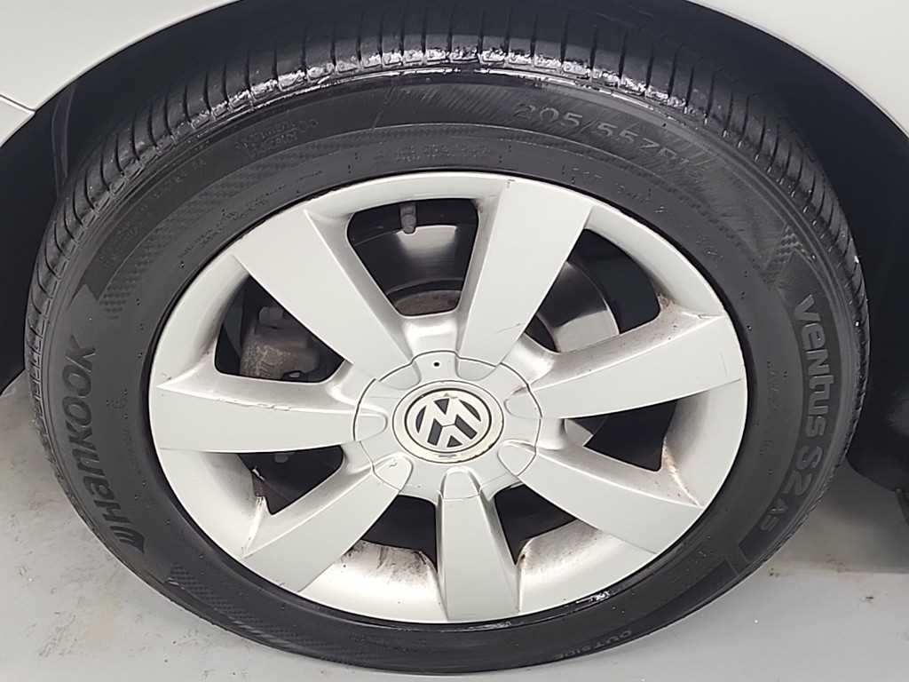 Volkswagen Beetle 2006 Gris - Importación desde Corea - HF Imports Iquique - Foto 18