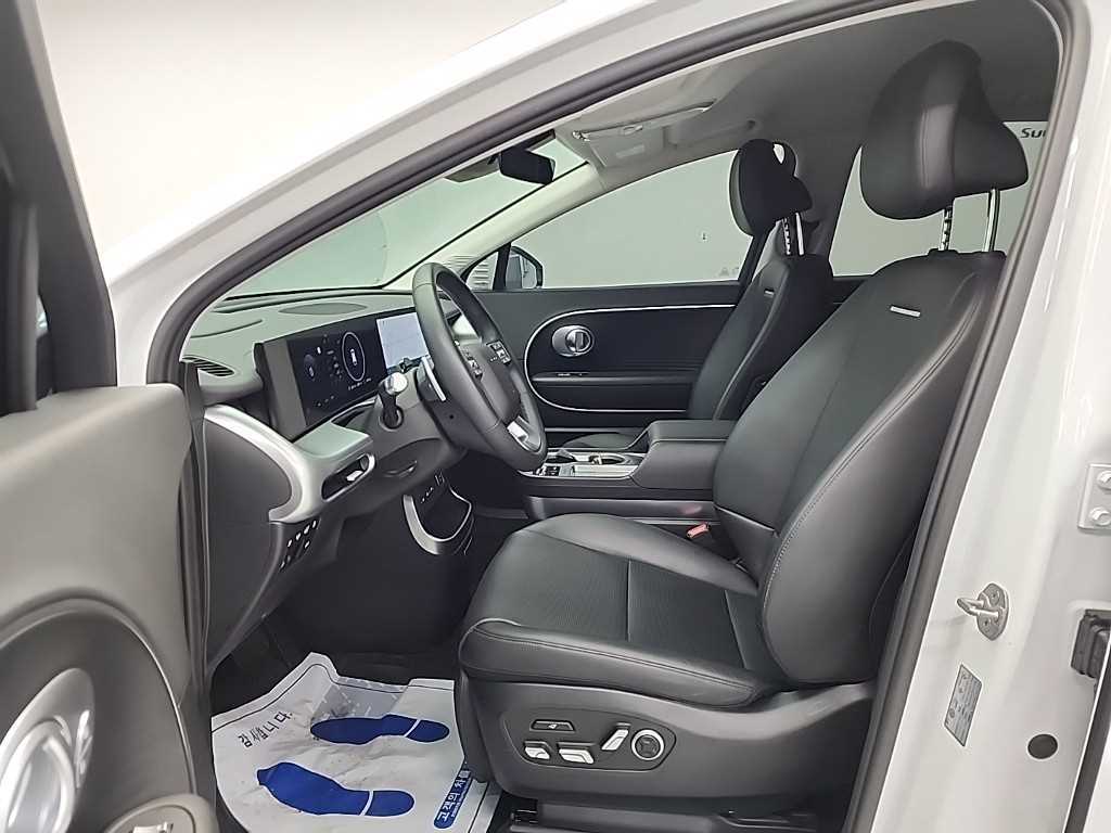 HYUNDAI IONIQ 9 - Vista 11