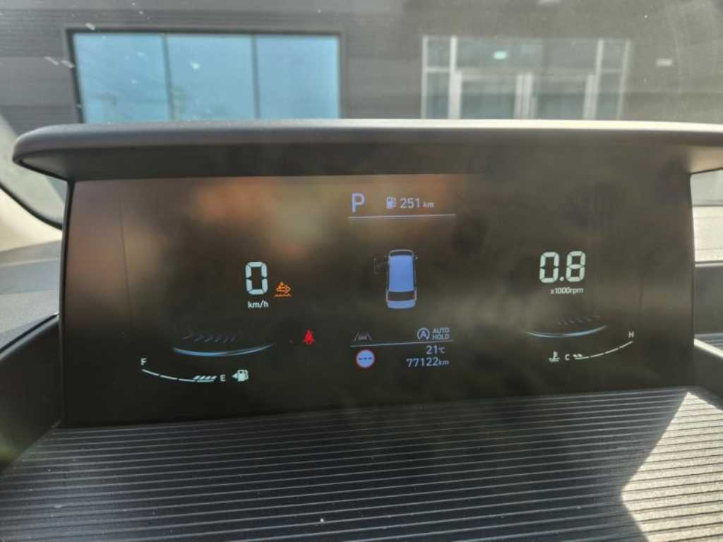 HYUNDAI Staria - Vista 10